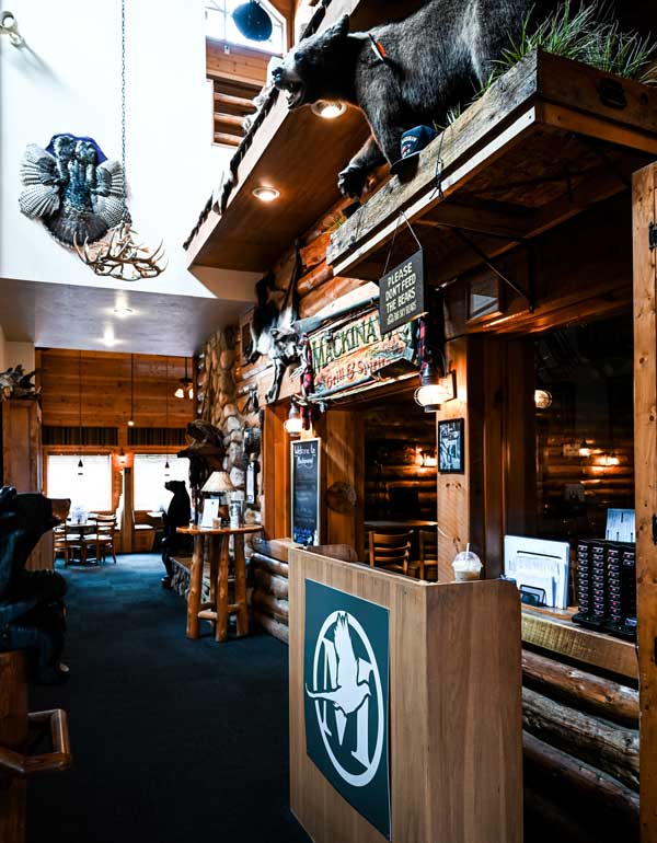 Discover the cabin bar at Mackinaws Grill & Spirits in Green Bay WI.